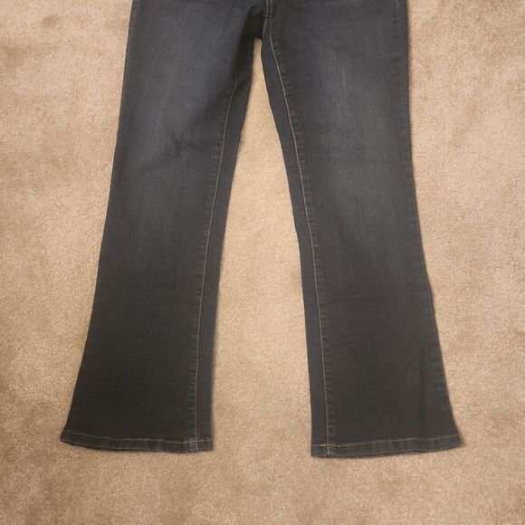 Style & Co Denim Women's Boot Leg Jeans Size 10 Short - Picture 3 of 7